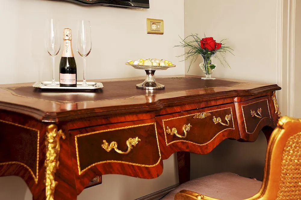 Maroon Bosphorus Hotell Istanbul
