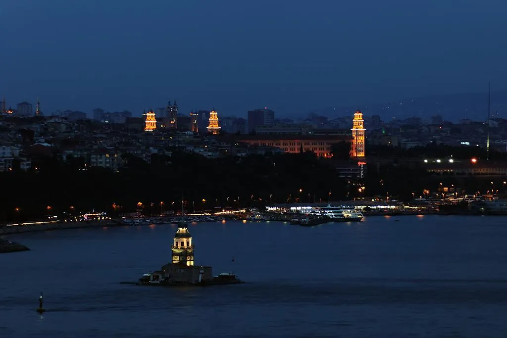 Maroon Bosphorus Hotell Istanbul 5*,